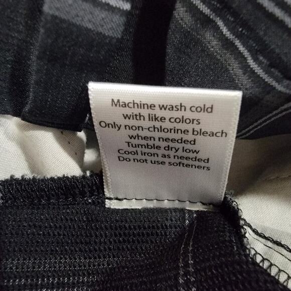 Walter Hagen Shorts Mens 38 Black Plaid Flat Front Golf Performance Outdoor - Picture 10 of 11